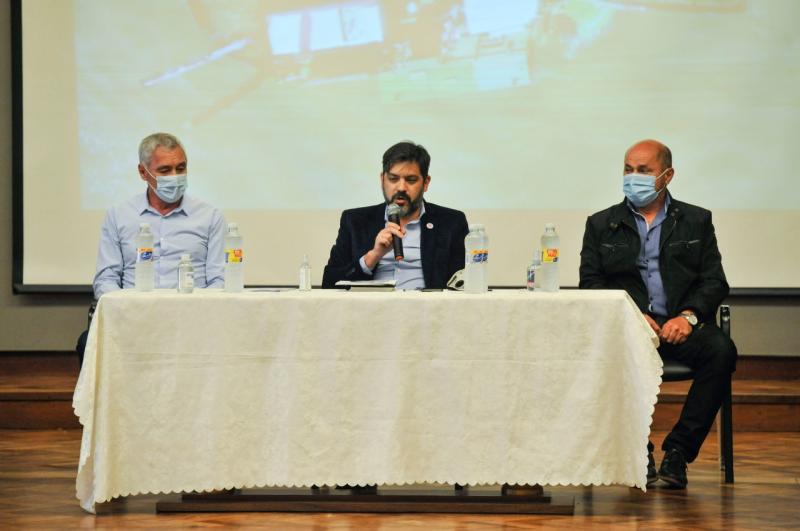 Autoridades provinciales y regionales participaron de la apertura de sobres para la Nueva Planta Potabilizadora