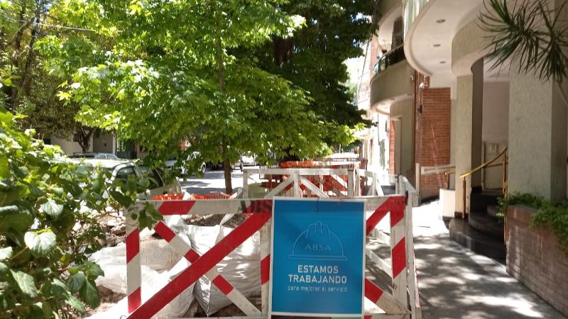 ABSA continúa plan de mantenimiento y recambio de cañerías en la región