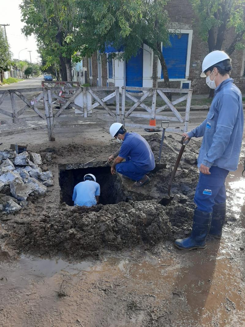 ABSA finalizó reparación de cañería en General Belgrano