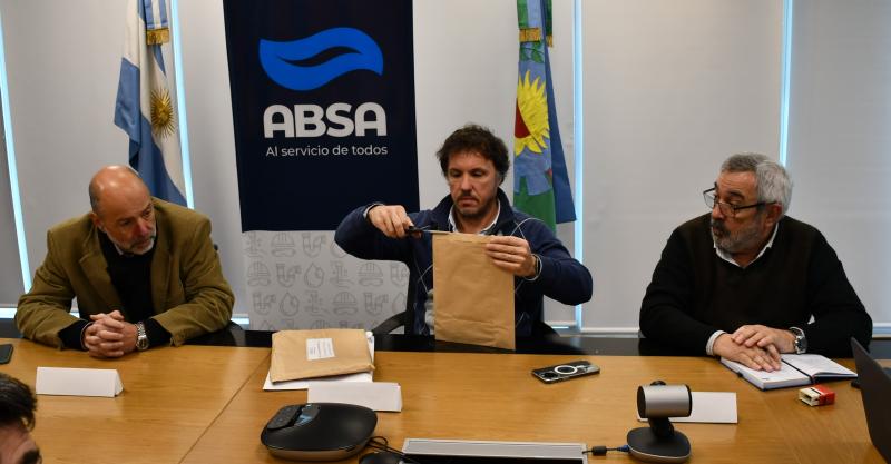 Avanza la licitación de electrobombas para mejorar los servicios de agua y cloacas en La Plata, Villa Gesell y Bahía Blanca
