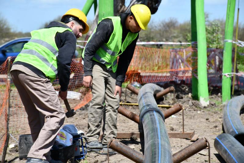 Con una inversión de más de 300 millones de pesos, ABSA avanza en la obra de cierre de mallas en Punta Lara