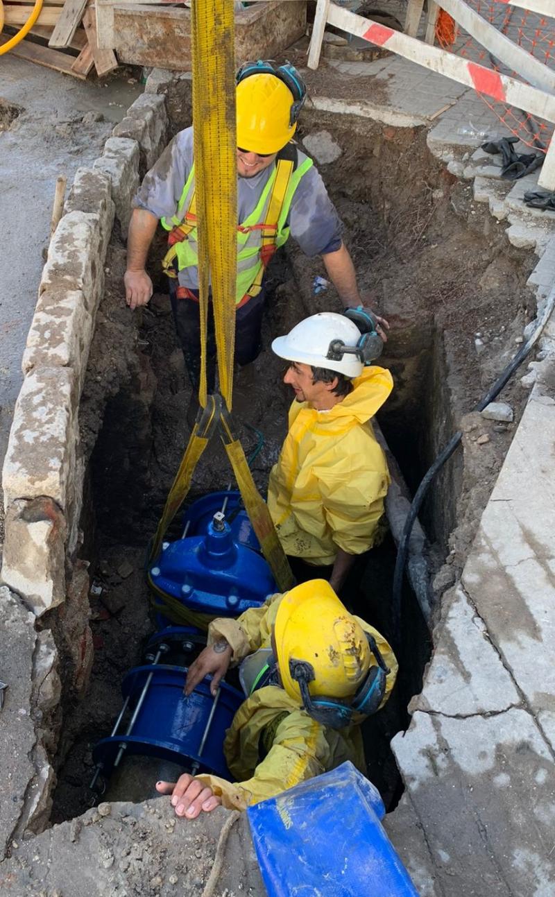 Tras los trabajos sobre el Acueducto de calle Brandsen, comienza a normalizarse el servicio de agua