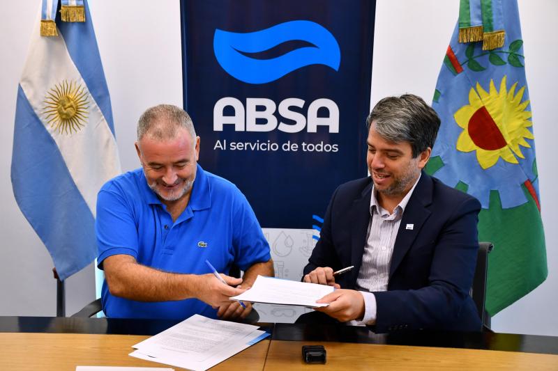 Convenio entre ABSA y el municipio de Ramallo para mejorar la planta depuradora