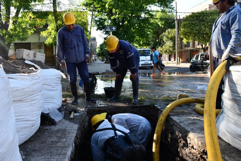 La Plata: la DIPAC avanza con histórica obra de recambio de cañerías 