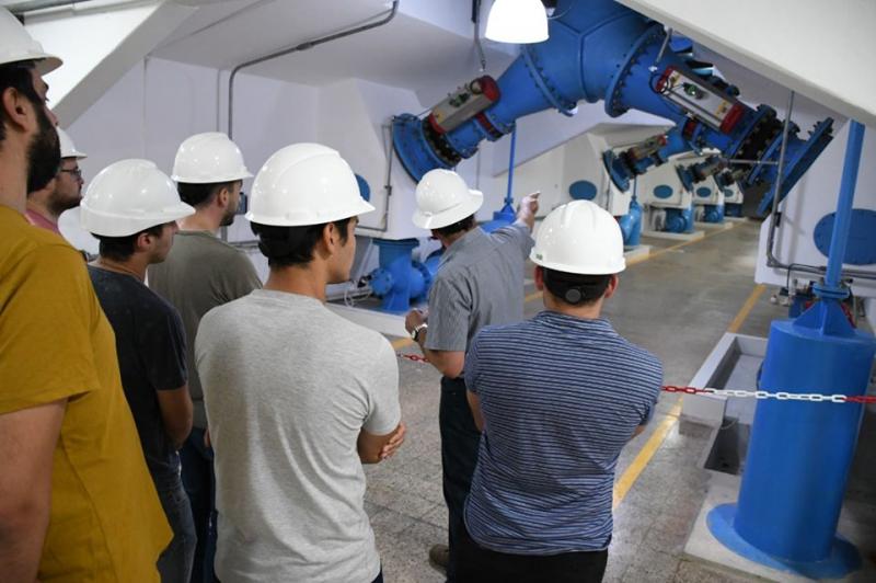 Alumnos de la carrera de Ingeniería Mecánica de la UTN visitaron la planta potabilizadora de Punta Lara