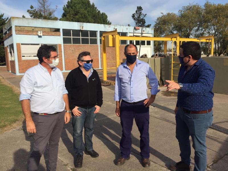 Funcionarios provinciales junto al Intendente visitaron las Plantas de ABSA en Tapalqué
