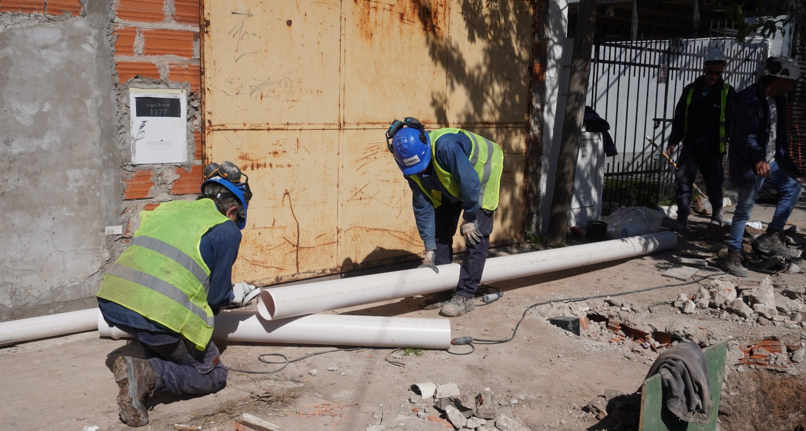 Bahía Blanca: avanza el recambio de colectores cloacales
