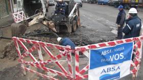 ABSA reparó un acueducto en la zona de la estación de trenes de La Plata