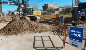 Bahía Blanca: continúan los trabajos de rehabilitación del colector cloacal en Harding Green