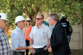 Bahía Blanca: inicio de importante obra cloacal en el barrio Grünbein