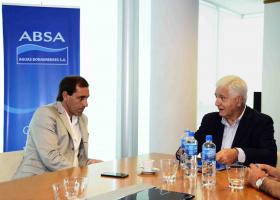 La Plata - El presidente de ABSA recibió al intendente platense, Julio Garro