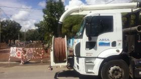 ABSA Inspecciona una obra de recambio cloacal en Bragado