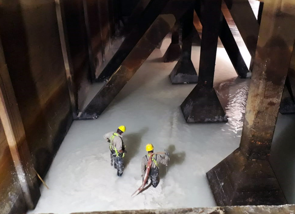 ABSA finalizó la histórica limpieza de la cisterna Norte en la Planta Potabilizadora de Punta Lara