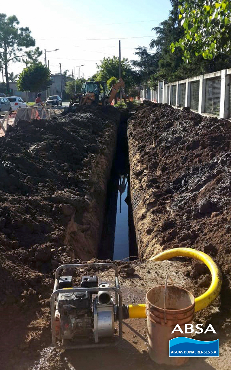 Finalizaron los trabajos de recambio de colector cloacal sobre el Hospital Municipal